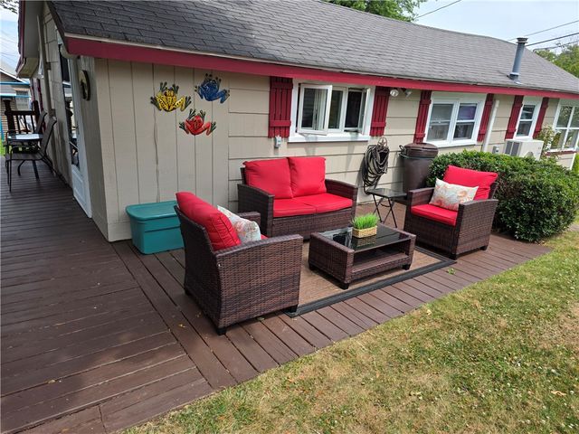 5025 Lake #45 Road, Williamson, NY 14589