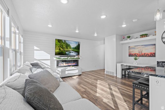 1253 FIREFLY DR, Spanish Fork, UT 84660