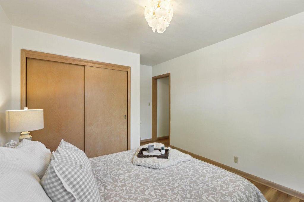 property-img
