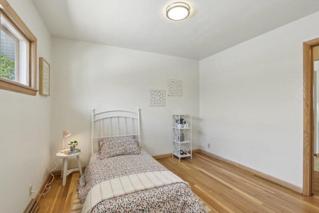 property-img