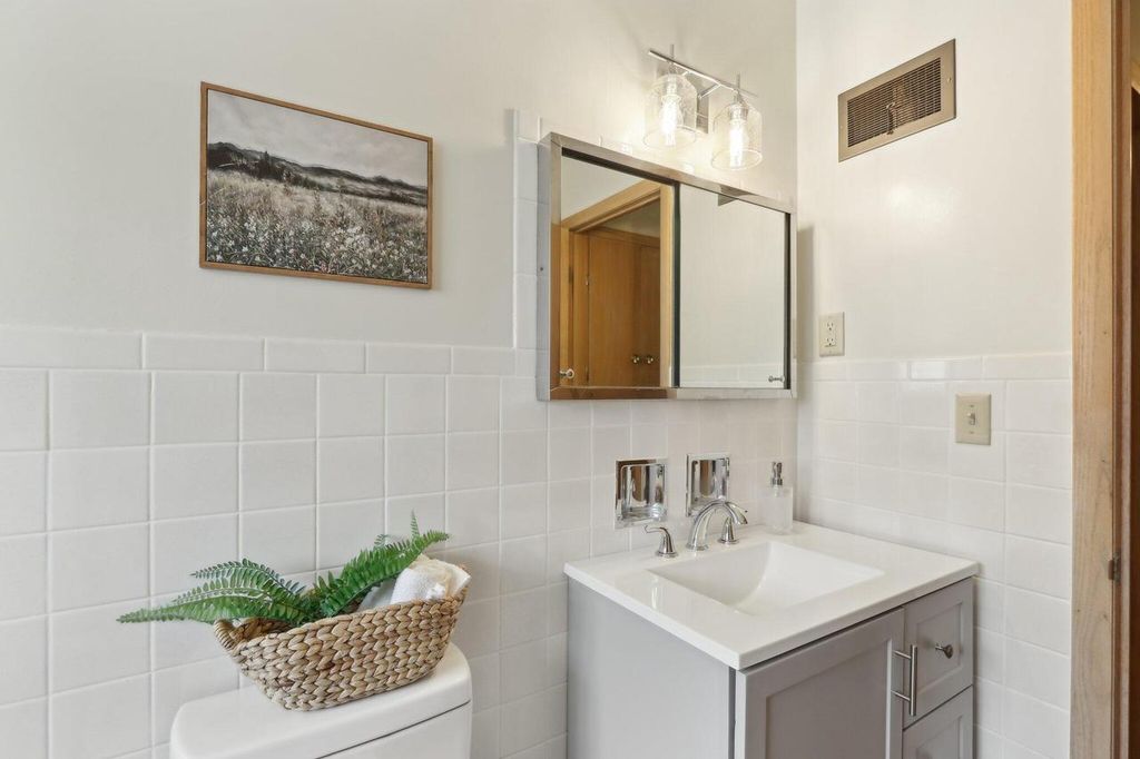 property-img