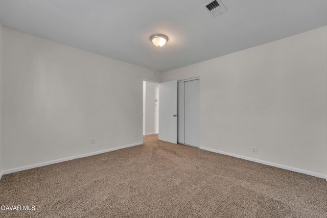 42865 Normandy Lane, Lancaster, CA 93536