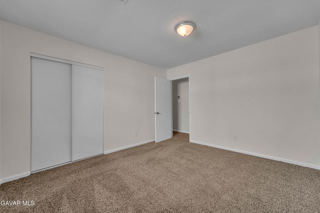 42865 Normandy Lane, Lancaster, CA 93536