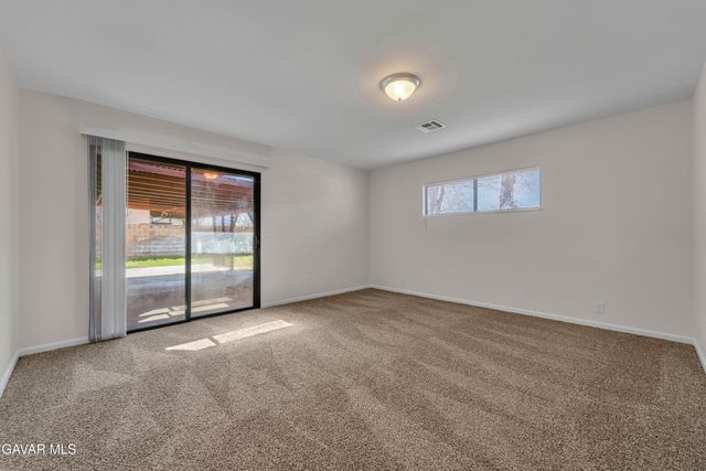 42865 Normandy Lane, Lancaster, CA 93536