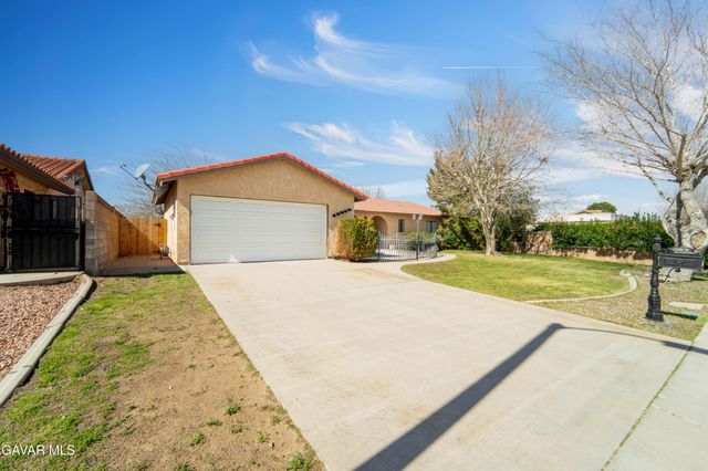 42865 Normandy Lane, Lancaster, CA 93536