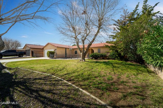 42865 Normandy Lane, Lancaster, CA 93536