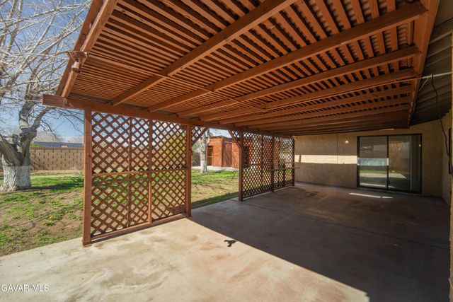 42865 Normandy Lane, Lancaster, CA 93536