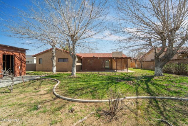 42865 Normandy Lane, Lancaster, CA 93536