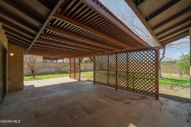 42865 Normandy Lane, Lancaster, CA 93536