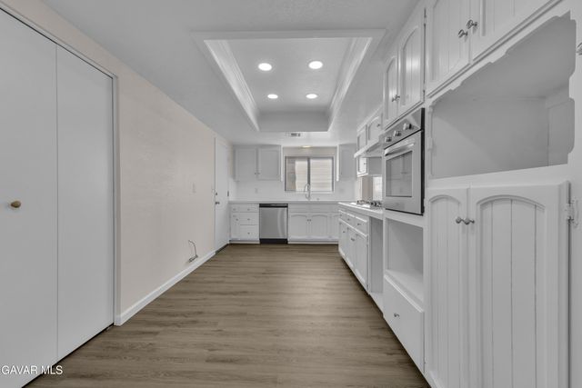 42865 Normandy Lane, Lancaster, CA 93536