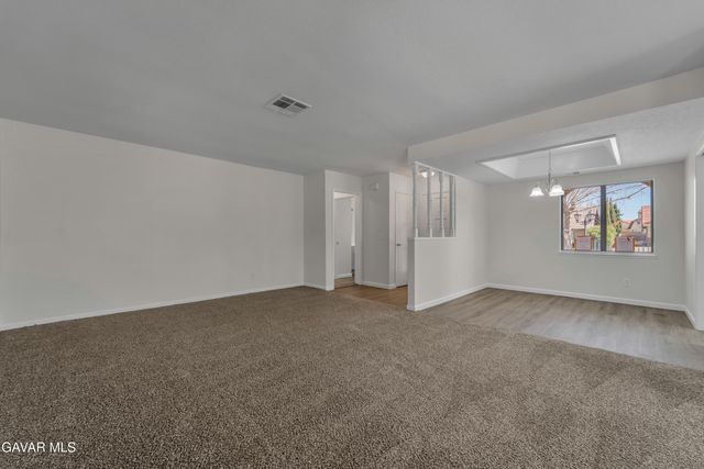 42865 Normandy Lane, Lancaster, CA 93536