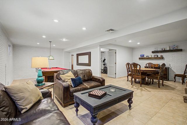 9401 S 157TH Place, Gilbert, AZ 85234