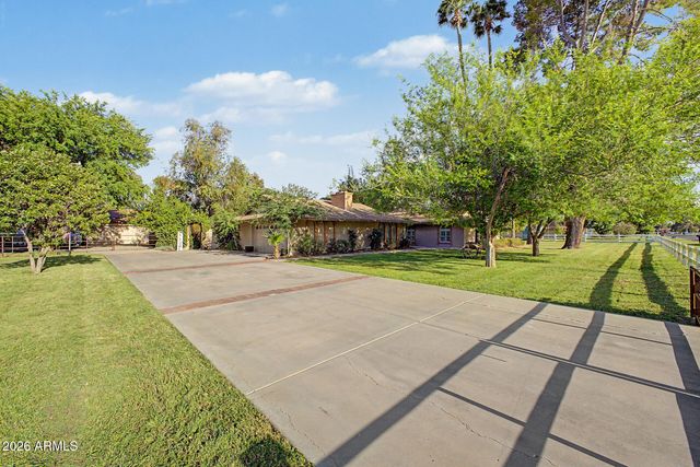 9401 S 157TH Place, Gilbert, AZ 85234