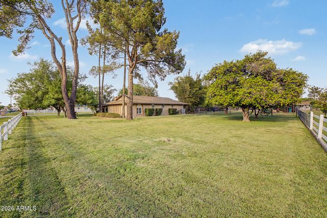 9401 S 157TH Place, Gilbert, AZ 85234