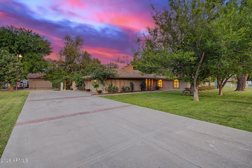 9401 S 157TH Place, Gilbert, AZ 85234