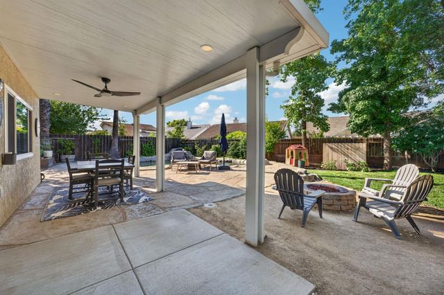 2480 Saint Andrews Dr, Lincoln, CA 95648