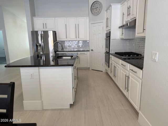 7736 E Via Del Sol Drive, Scottsdale, AZ 85255