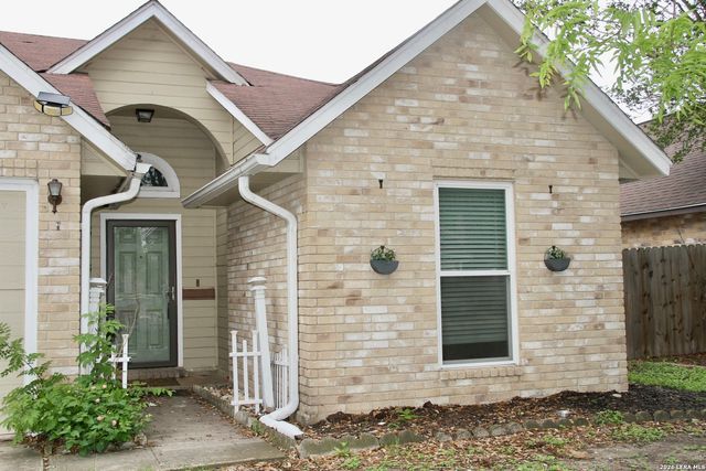 3118 Bear Springs Dr, San Antonio, TX 78245