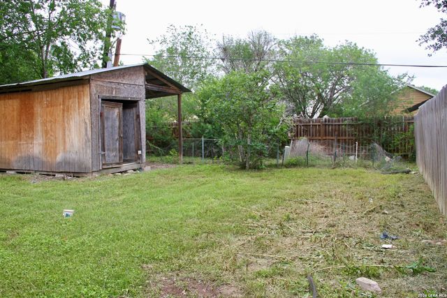 3118 Bear Springs Dr, San Antonio, TX 78245
