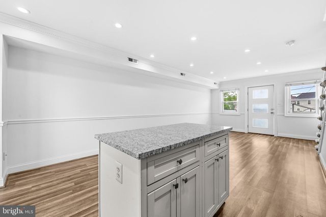 4630 HANNA PL SE, Washington, DC 20019
