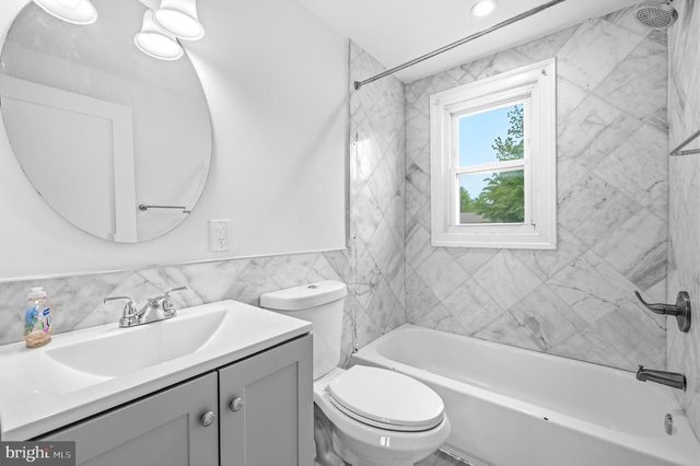 4630 HANNA PL SE, Washington, DC 20019