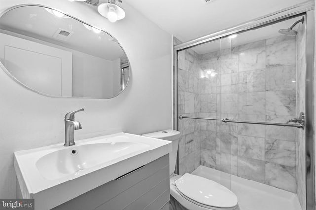 4630 HANNA PL SE, Washington, DC 20019
