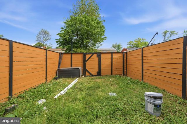 4630 HANNA PL SE, Washington, DC 20019