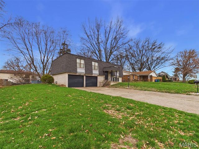 109 San Mateo Drive, Belleville, IL 62221