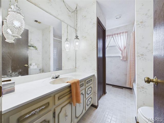 109 San Mateo Drive, Belleville, IL 62221