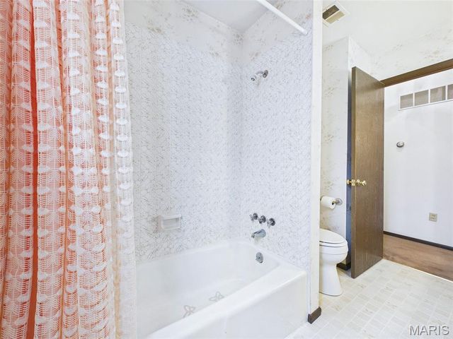 109 San Mateo Drive, Belleville, IL 62221