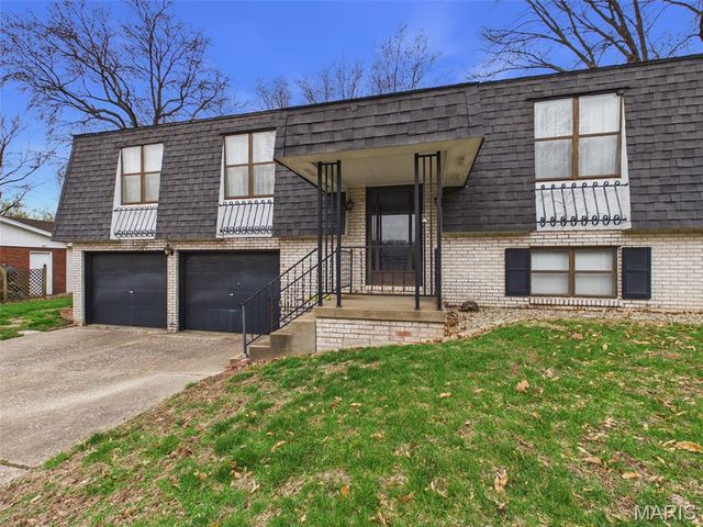 109 San Mateo Drive, Belleville, IL 62221