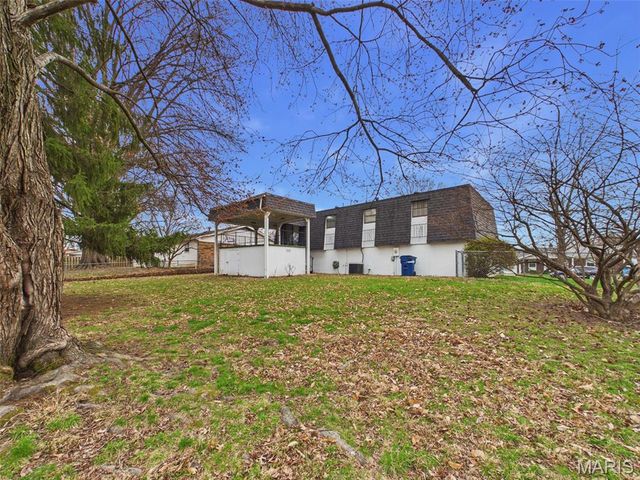 109 San Mateo Drive, Belleville, IL 62221