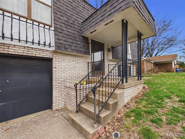 109 San Mateo Drive, Belleville, IL 62221