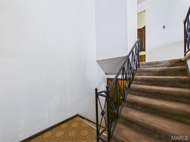 109 San Mateo Drive, Belleville, IL 62221