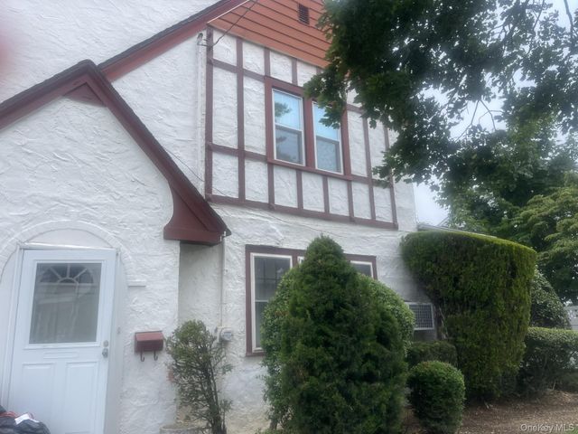 334 Westwood Road, Woodmere, NY 11598