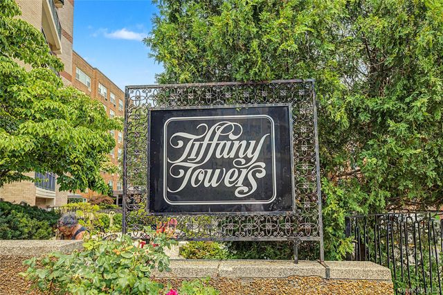 56 Doyer Avenue 6A, White Plains, NY 10605