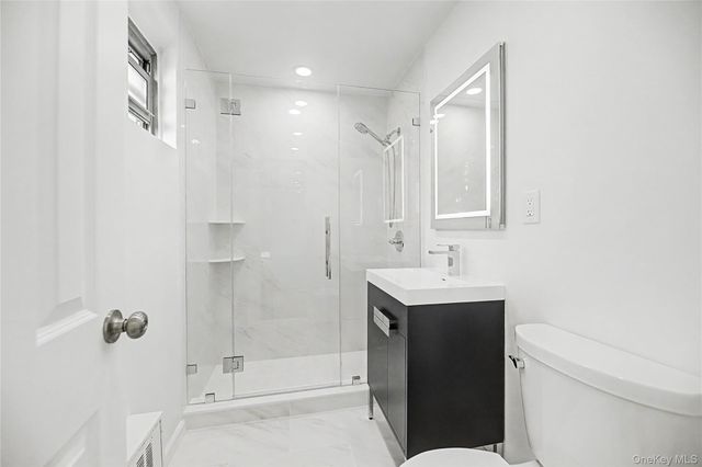 56 Doyer Avenue 6A, White Plains, NY 10605