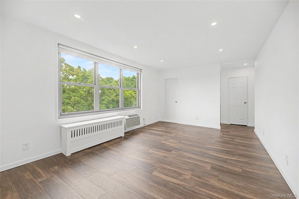 56 Doyer Avenue 6A, White Plains, NY 10605 — photo 4