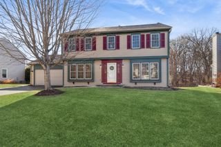 701 N Carriage Hill Road, Island Lake, IL 60042