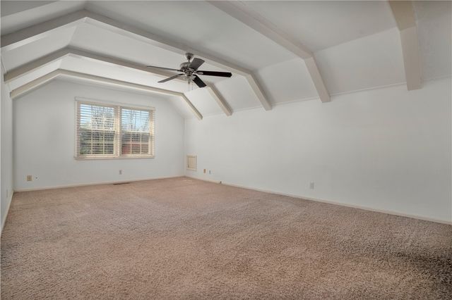 1205 N Crossover Road, Fayetteville, AR 72701