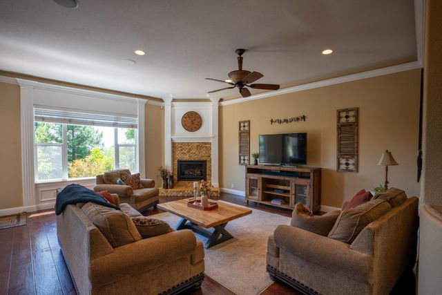 3388 Sudbury Rd, Cameron Park, CA 95682
