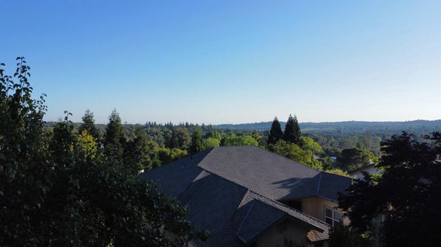 3388 Sudbury Rd, Cameron Park, CA 95682