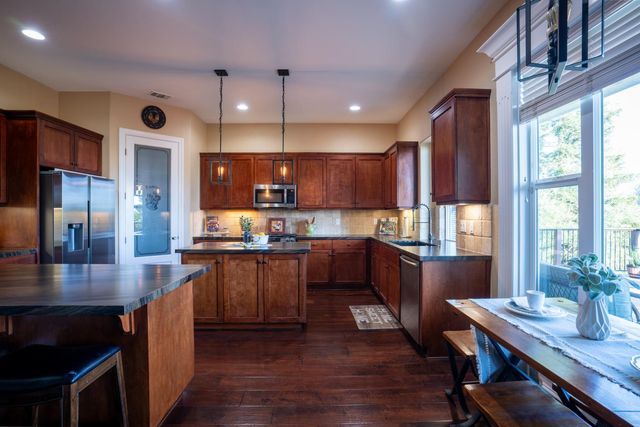 3388 Sudbury Rd, Cameron Park, CA 95682