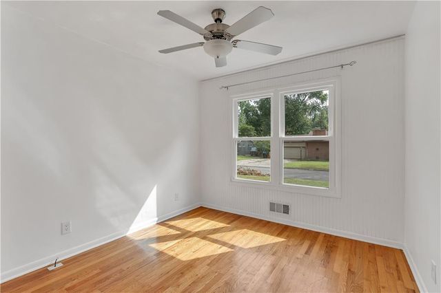 1339 Ward Parkway, Topeka, KS 66604