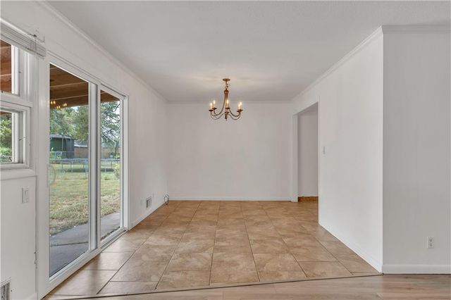 1339 Ward Parkway, Topeka, KS 66604
