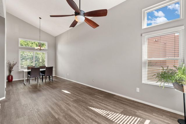 10904 Snowbird Drive NW, Albuquerque, NM 87114