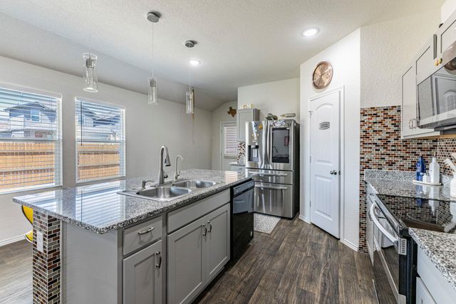 19000 Romano DR, Elgin, TX 78621