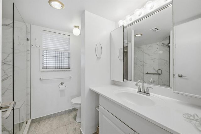 3836 Via Poinciana 603, Lake Worth, FL 33467