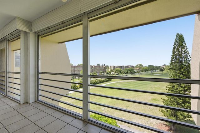 3836 Via Poinciana 603, Lake Worth, FL 33467
