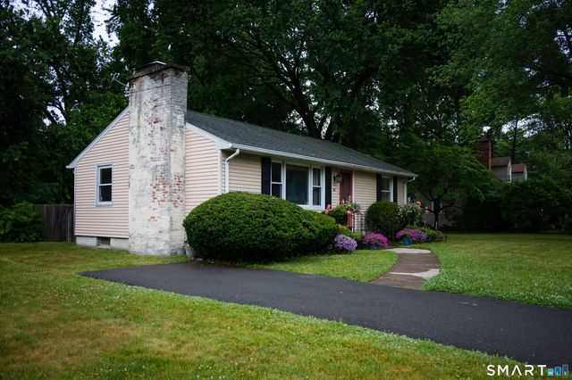 78 Lane Street, Hamden, CT 06514